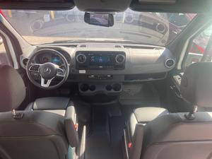 Mercedes Sprinter 3500XD Sunseeker d'occasion de 2021 ~ 4 200 miles, camping-car de classe C, turbodiesel V6, lit queen-size - Product Image 2