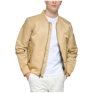 La veste présente un design intemporel Veste Softshell Hiking Outdoor Jacket 2024 New Design OEM Lightweight Men - Product Image 4