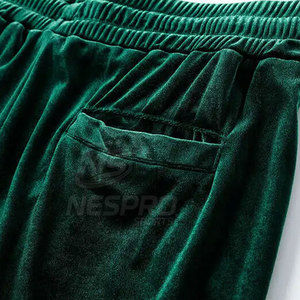 Offre Spéciale personnalisé hommes hiver à capuche solide écologique velours survêtement léger vêtements de mode décontractés - Product Image 4