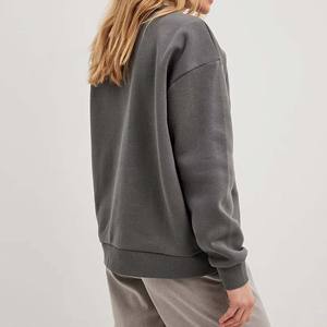 Venta caliente ropa de calle de invierno para mujer de manga larga Crop Top Pullover Hoodie con bordado frontal y logotipo impreso cuello con capucha - Product Image 6