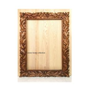 Hermoso Marco de espejo de madera para tocador de baño o decoración de pared de sala de polvo con detalles tallados atemporales - Product Image 4