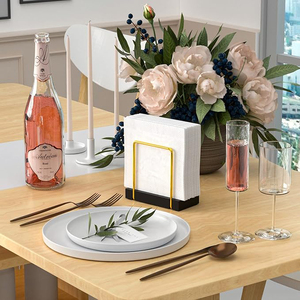 Estante de almacenamiento de tejidos de granja moderno, servilletero de madera vintage de pie para mesas, decoraciones de cocina y comedor con base de madera - Product Image 2