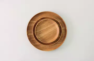 Assiette en bois fabriquée à la main, écologique et durable, parfaite pour tous par l'artisanat en croissant - Product Image 3