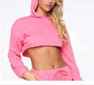 Ensembles de sweat à capuche et de shorts élégants et confortables pour femmes motif solide avec décoration vintage pour se prélasser et porter décontracté - Product Image 2