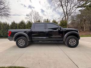 FORD F-150 RAPTOR USADO CON VOLANTE A LA IZQUIERDA/DERECHA - Product Image 4