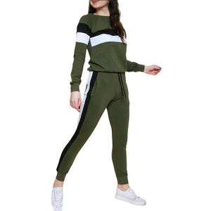Ensemble de survêtement pour femmes, hauts courts et pantalons de jogging, logo personnalisé, ensembles de fitness, survêtements décontractés pour femmes, vêtements de sport - Product Image 1