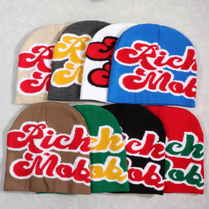 Fabricant de bonnets à logo jacquard personnalisés Bonnets jacquard tricotés chauds pour l'extérieur hip-hop pour femmes hommes - Product Image 3