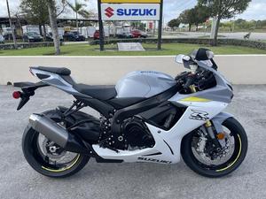 มอเตอร์ไซค์สปอร์ตสมรรถนะสูง GSX-R750 ปี 2022 ความจุ 749 ซีซี, เครื่องยนต์สี่สูบ ระบายความร้อนด้วยน้ำ ระบบหัวฉีด EFI, พลังแรงและคุณภาพระดับพรีเมียม - Product Image 3