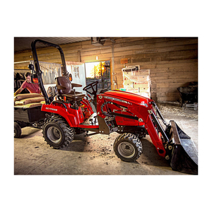 Tracteur utilitaire compact Massey Ferguson GC1725M à usage intensif conçu pour l'agriculture, l'aménagement paysager et le transport - Product Image 5