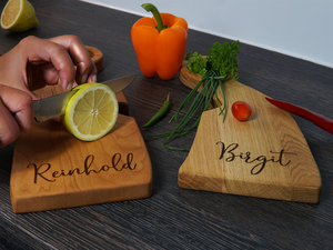 Planche à découper en bois de qualité supérieure TIMELESS CRAFT, surface en bois solide, finition lisse, écologique, passe au lave-vaisselle, ustensiles de cuisine - Product Image 6