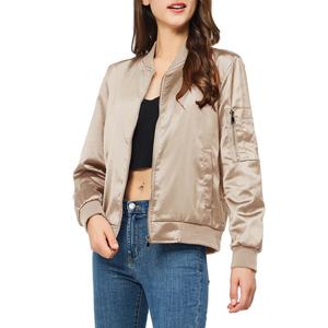 Veste de baseball universitaire en satin personnalisée pour femmes, respirante, matelassée, en coton et élasthanne écologiques, bomber pilote uni - Product Image 6