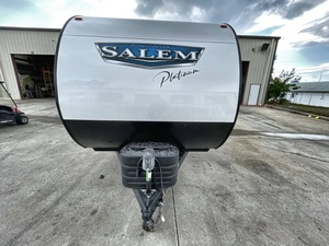 Camping-car motorisé d'occasion 2024 F-o-r-e-s-t R-i-v-e-r S-a-l-e-m 26DBUDX - Product Image 5