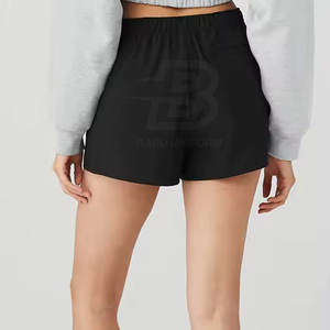 Shorts en coton respirant à séchage rapide pour femmes avec logo imprimé personnalisé, taille à cordon de serrage, couleur personnalisée, fabriqué au Pakistan pour adultes - Product Image 3