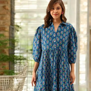 ชุดเดรส100% ปักลายดอกไม้ใส่พอดีตัวสำหรับผู้หญิง, ชุดเดรสผ้าฝ้ายสีฟ้ายาวคลุมเข่าลำลองสำหรับปาร์ตี้ฤดูใบไม้ผลิ/ฤดูร้อน - Product Image 1