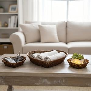 Ensemble de 3 plateaux en rotin en forme de cœur faits à la main - Bols de service et de rangement décoratifs en osier naturel fabriqués au Vietnam - Product Image 3