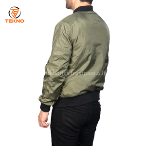 Top Trending Outwear Hip Hop Bomber Chaquetas Hombres Bomber Chaquetas Diseño superior Personalizado Invierno Casual Hombres Bomber Jacket Servicio OEM - Product Image 3