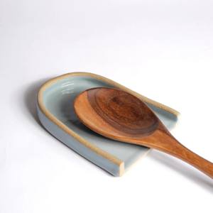 ที่วางช้อนทำจากไม้อะคาเซียทำด้วยมือที่วางช้อนโลหะสำหรับไม้พายที่คีบมากขึ้น - Product Image 2
