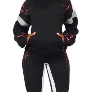 Survêtement élégant et tendance pour femmes fabriqué sur mesure par OEM-Parfait pour les vêtements décontractés et les activités de plein air - Product Image 6