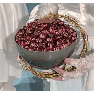 Metal Gold Polished Round Shape Table Decoration Chocolate <b>Serving</b> <b>Bowl</b> Finest Quality <b>Large</b> Size Home and Hotel Chocolate <b>Bowl</b> - Product Image 5