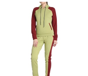 ผู้ค้าส่งชั้นนำ ชุดวอร์มผู้หญิงพรีเมียมสั่งทำพิเศษ ผ้าฝ้าย 100% ชุดฮู้ดดี้ไซส์ใหญ่ ดีไซน์ระบายอากาศสำหรับฤดูหนาว ปี 2026 - Product Image 1