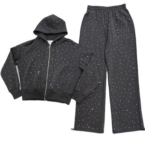 Survêtement à fermeture éclair pour hommes fabriqué avec un tissu léger et un patch avec logo personnalisé pour l'approvisionnement direct en usine en vrac - Product Image 1