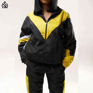 Conjunto de chaqueta con forro polar sólido con capucha de invierno de dos piezas de fabricación personalizada OEM chándal cortavientos de poliéster con cremallera - Product Image 5