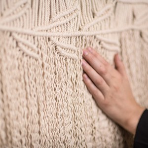 Macramé fait à la main tenture murale Unique coton corde Art décor pour la maison Style traditionnel classique pour la décoration de vacances de Noël - Product Image 1