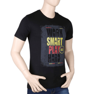Camiseta estampada de manga corta con cuello redondo y corte ajustado para hombre - Negro - Product Image 1
