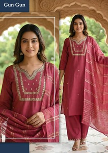 Kurti Premium de Viscosa Vetican con Plazo Interior, Elegante Atuendo Étnico para Bodas, Festivales y Celebraciones - Product Image 5