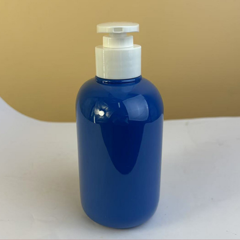 สีน้ำเงิน