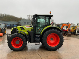 รถแทรกเตอร์ขนาดเล็ก Claas AXION 950 คุณภาพสูง อเนกประสงค์ ขับเคลื่อน 4 ล้อ มือสอง อายุการใช้งานยาวนาน เครื่องยนต์อัตโนมัติ ยี่ห้อ FPT สำหรับงานเกษตร - Product Image 2
