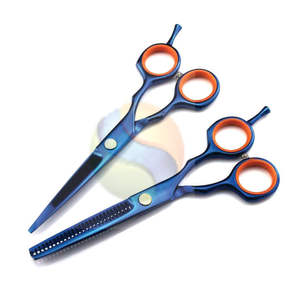 ชุดกรรไกรตัดผมมืออาชีพ น้ำหนักเบา สีดำและน้ำเงิน รุ่นพรีเมียม คมพิเศษ สำหรับร้านเสริมสวย - Product Image 4