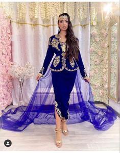 Robe Karakou traditionnelle algérienne brodée de créateur Collection 2024 en soie avec perles de verre cristal pierre Dabka Work - Product Image 1