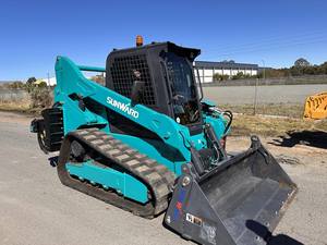 Sunward SWTL4528 2024 Mini-chargeuse sur chenilles compacte avec moteur Kubota et cabine fermée pour les travaux de terrassement et le chargement de matériaux - Product Image 4