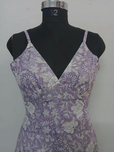 Vestido largo de verano sin mangas con cuello en V floral de algodón para mujer con dobladillo con volantes para playa o ropa informal - Product Image 4