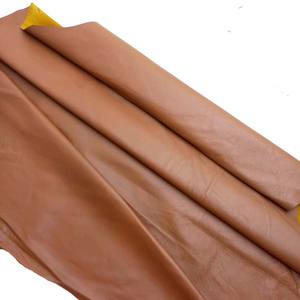 เสื้อผ้าหนังแกะแท้จากคอนยัค ผลิตจากวัสดุที่เป็นมิตรต่อสิ่งแวดล้อม พร้อมลายหนังแบบธรรมชาติ ได้รับการรับรองจาก LWG สำหรับเสื้อแจ็คเก็ต กางเกง และกระโปรง - Product Image 1