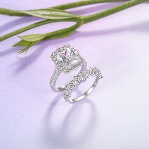 แหวนหมั้นเพชรโมอิสซาไนต์ทรงรัศมีวินเทจ Jeulia ตัวเรือนเงินแท้ - Product Image 6
