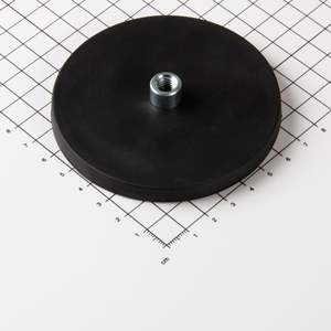 Sistema magnetico gommato Ø88x8,5mm con boccola filettata - Product Image 1