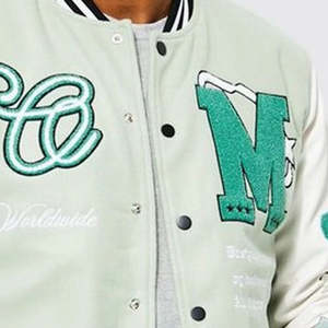 Chaqueta Varsity de Diseño Personalizado con Logotipo Frontal, Estilo Urbano, Cálida y Cómoda, Chaqueta de Invierno a la Moda 2025 - Product Image 6