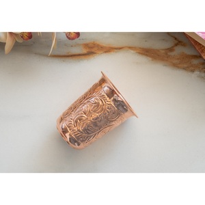 IndianArtVilla Vaso de cristal con diseño de flores en relieve de cobre puro-Almacenamiento y bebida, 350 ML - Product Image 4