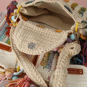Hand-Woven Woolen Crossbody Bag Snowflake Yarn <b>Hook</b> Pearl Chain Tassel Colorful Bead Chain Neutral Textile Fabric Artificial - Product Image 5