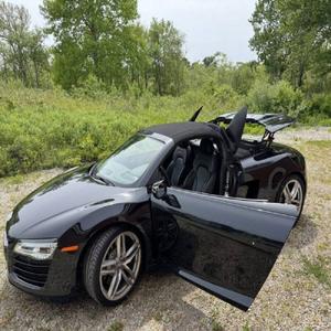 MEILLEUR PRIX POUR Audi R8 4.2 quattro Spyder 2014 - Product Image 2