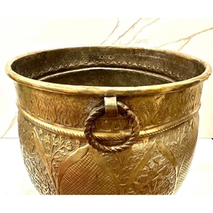 Diseño moderno interior/exterior diseño en relieve maceta de Metal florero maceta de latón para decoración para sala de estar para suministro de regalos para el hogar - Product Image 1