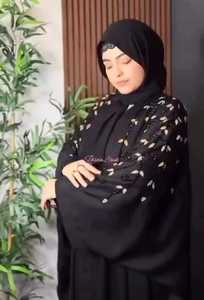 ชุดเดรสผ้าระบายอากาศสำหรับผู้หญิงชุดคาฟตันอาบายาปักด้วยมือแบบสุภาพเรียบร้อย - Product Image 2