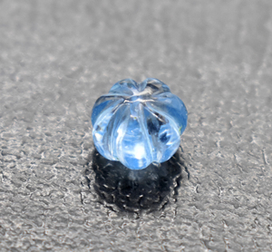 London Blue Topaz 10mm Cuentas de piedras preciosas sueltas Tallado Calabaza Cristal Fabricación de joyas Tallas naturales - Product Image 2