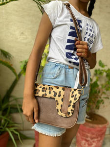 Bolso de mano de cuero con estampado Animal para mujer, bandolera de estilo occidental, de piel - Product Image 5