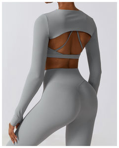 Ensemble de sport respirant pour femmes en 3 pièces / Leggings taille haute, vêtements de sport pour femmes, coupe ajustée, ensembles de yoga en 3 pièces - Product Image 4