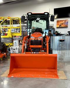 Tracteur compact Kubota LX3520 35HP 4x4 hydrostatique diesel pour l'agriculture - Product Image 3