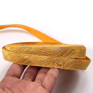 Ribete de Trenza Dorada Estrecha con Patrón Chevron para Uniformes Marítimos |   Ribete Dorado de Encaje para Uniformes Ceremoniales - Product Image 4