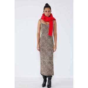 Vestido midi con tirantes y abertura en la espalda - Product Image 1